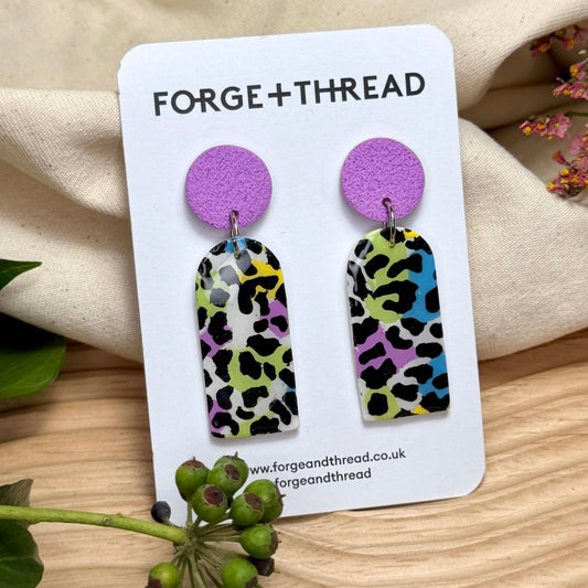 MULTICOLOUR LEOPARD PATTERN LONG ARCH EARRINGS