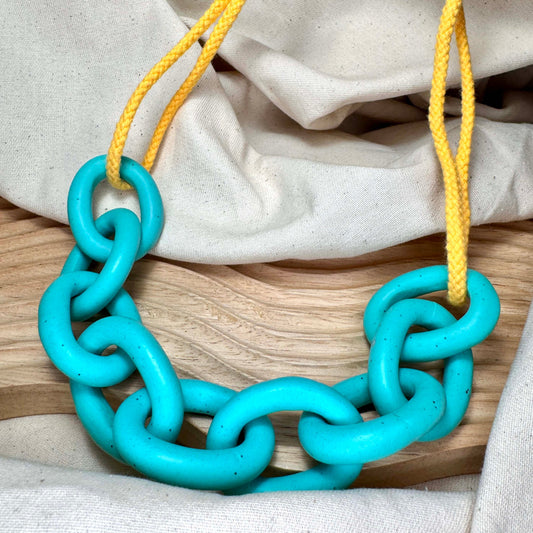 TURQUOISE SPECKLE CHUNKY LINK NECKLACE